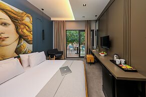 Neva Boutique Hotel
