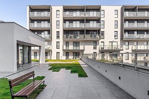 Lumina apartment on Drewnowska