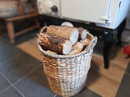 Cherrytreecottage - Cosy 19thcentury/pet Friendly