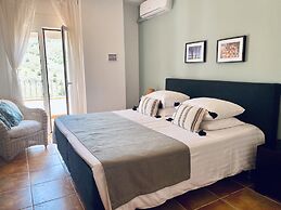 La Perla de Frigiliana Suites & Villa