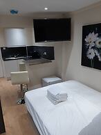 Budget Ensuite Room in Thamesmead