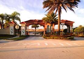 Stunning 4 Bed Home With Private Pool & Spa 249rd 4 Bedroom Villa by R