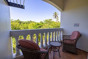 Golden Dream Studio 306 B