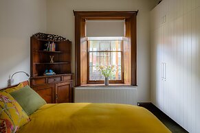 Fusilier Cottage Battery Point