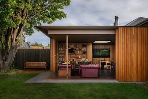 Fusilier Cottage Battery Point