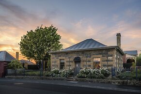 Fusilier Cottage Battery Point