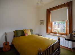 Fusilier Cottage Battery Point