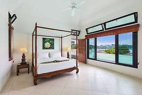 Luxury Beachfront Tai Pan Villa