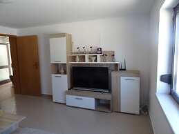 Ilsad Apartments - Apartment With Pool 80 Meters From sea - Great Loca