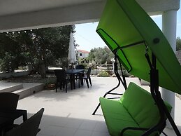 Ilsad Apartments - Apartment With Pool 80 Meters From sea - Great Loca