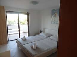 Ilsad Apartments, Apartment With Pool 80 Meters From se, Sea View From