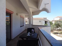 Ilsad Apartments, Apartment With Pool 80 Meters From se, Sea View From