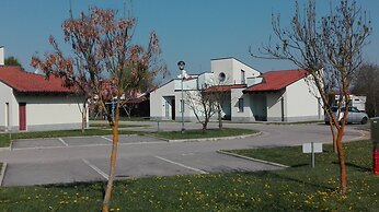 Room in Holiday House - Albavillage Residence Ideal Apartment for Fami