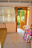 Beachfront Holiday Houses Yannis on Agios Gordios Beach