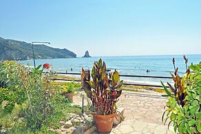 Corfu Beachfront Holiday Houses Yannis on Agios Gordios Beach