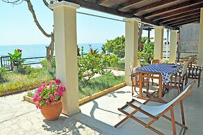 Corfu Beachfront Holiday Houses Yannis on Agios Gordios Beach