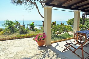 Corfu Beachfront Holiday Houses Yannis on Agios Gordios Beach