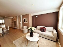 Bright And Modern Apartment Near Center, 85 M2, Fully Equipped, Free P
