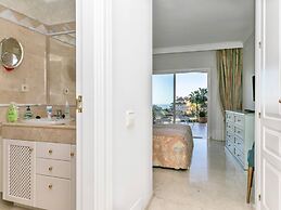 Luxury Apartment With Sea View In Marbella