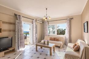 Luxury Apartment by the Pool - Pelekas Beach, Corfu