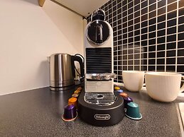 Lovely 3-bedroom Apartment Near City Center