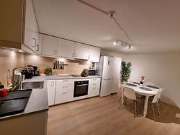 Room-deluxe Room 4 Rent, King-size Bed,
