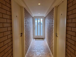 Room-spacious Private Room, Queen Bed, C