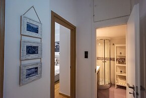 Bue Ark Loving Athens