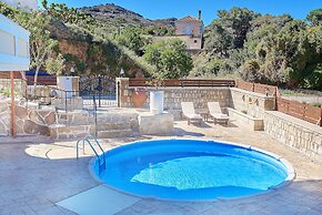 Achilleas Apartments