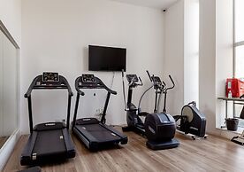 O-O Group -Luxury 3BR APT See View Tower