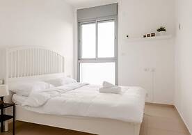 O-O Group -Luxury 3BR APT See View Tower