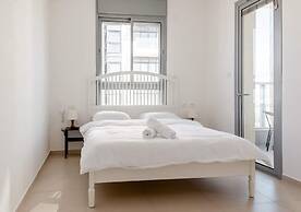 O-O Group -Luxury 3BR APT See View Tower