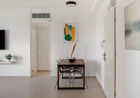 O-O Group -Luxury 3BR APT See View Tower