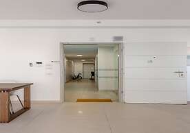 O-O Group -Luxury 3BR APT See View Tower