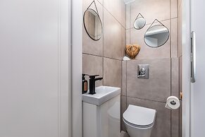 City View Apartment by Renters