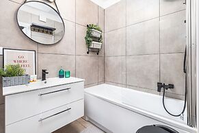 City View Apartment by Renters