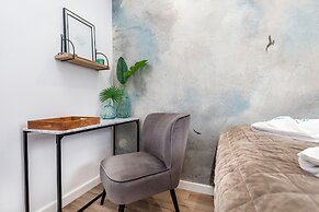 City View Apartment by Renters