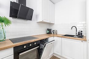 City View Apartment by Renters