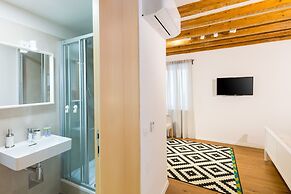 Cozy Montalbano Studios by Irundo