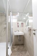 Cozy Montalbano Studios by Irundo