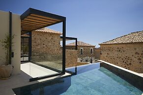 Villa with outdoor pool for 8 persons