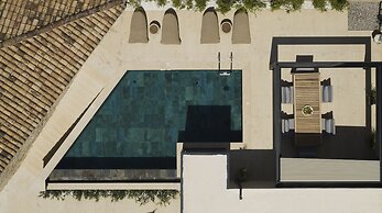 Villa with outdoor pool for 8 persons