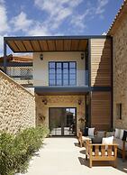 Villa with outdoor pool for 8 persons