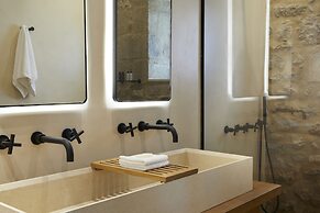 Villa with outdoor pool for 8 persons