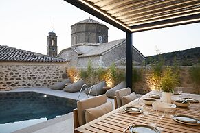 Villa with outdoor pool for 8 persons