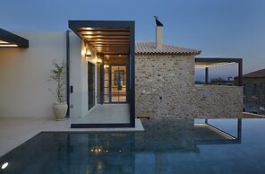 Villa with outdoor pool for 8 persons