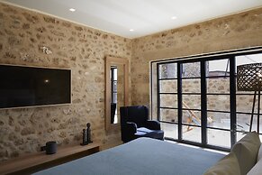 Villa with outdoor pool for 8 persons