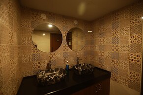 Hotel Grand Padappai Residency