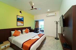 Hotel Grand Padappai Residency