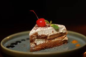 Hotel Grand Padappai Residency